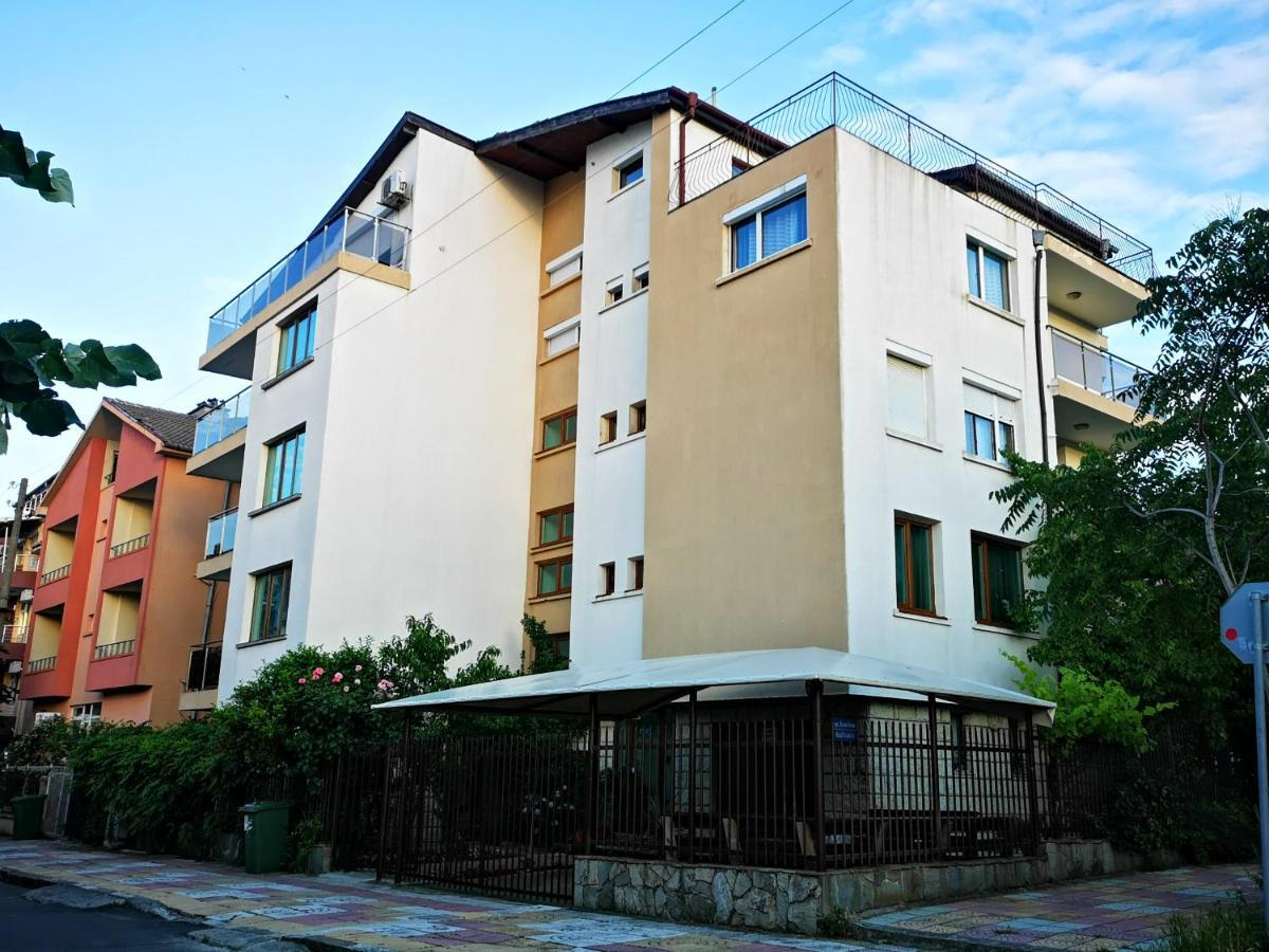 Paunovi Guest House Приморско Экстерьер фото