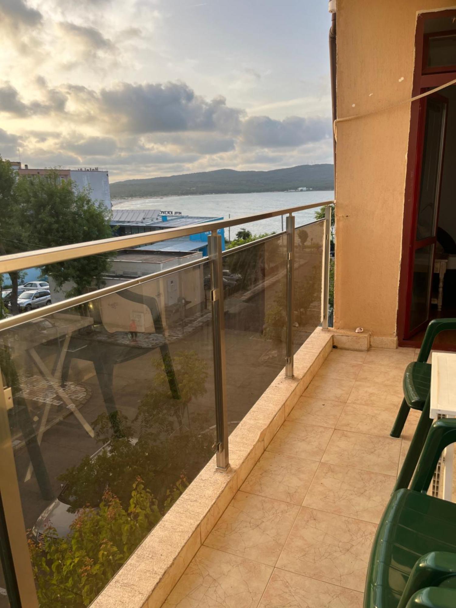 Paunovi Guest House Приморско Экстерьер фото